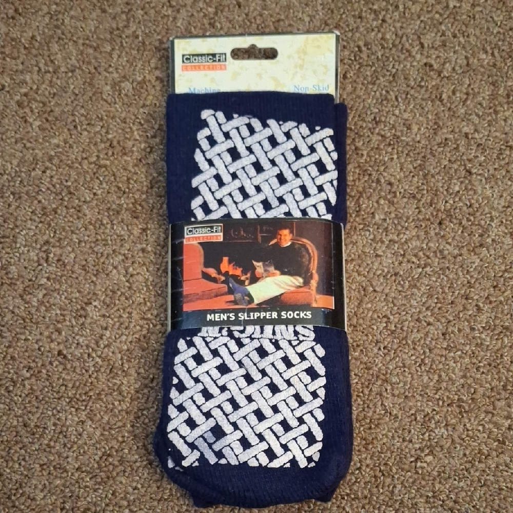 Classic Fit Collection Men's Navy Slipper Socks with White Pattern